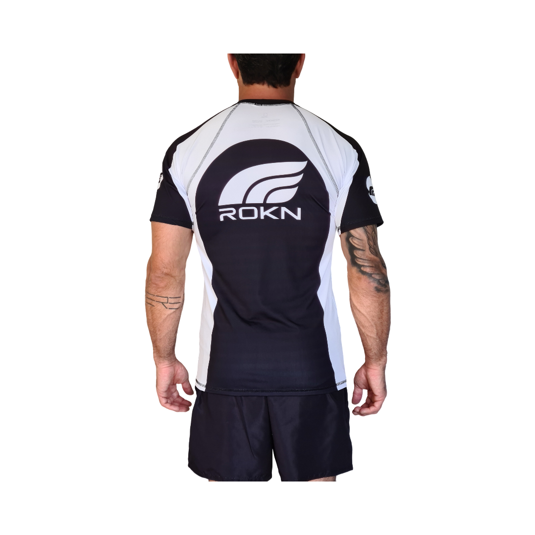 Camiseta ROKN Rashguard Manga Curta RANK Branco Masculino