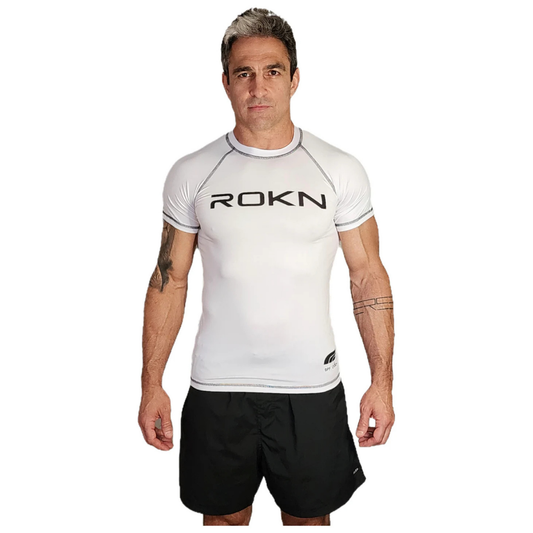 Rashguard ROKN Manga Curta STAMP Branco