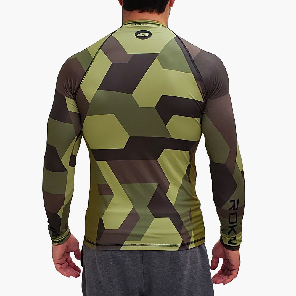 Camiseta ROKN Rashguard Manga Longa Camuflada Verde Masculino